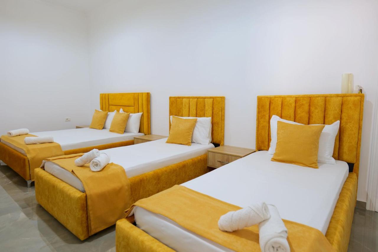 Hotel Adi-Vera Sarandë Exteriör bild