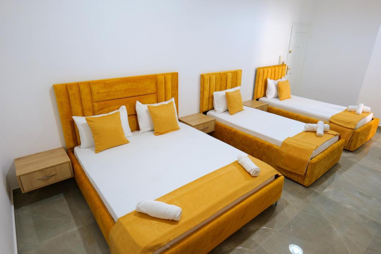 Hotel Adi-Vera Sarandë Exteriör bild