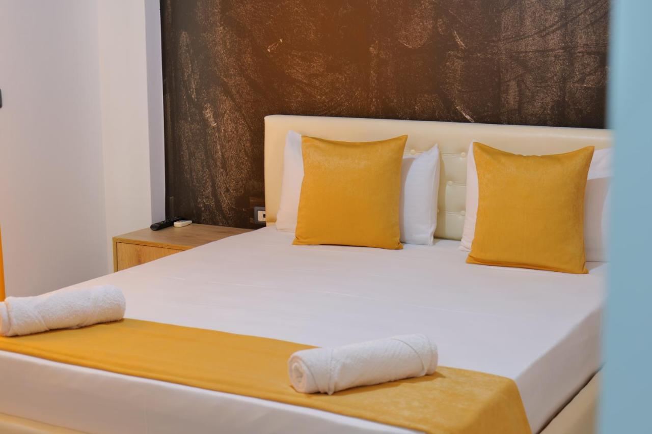 Hotel Adi-Vera Sarandë Exteriör bild