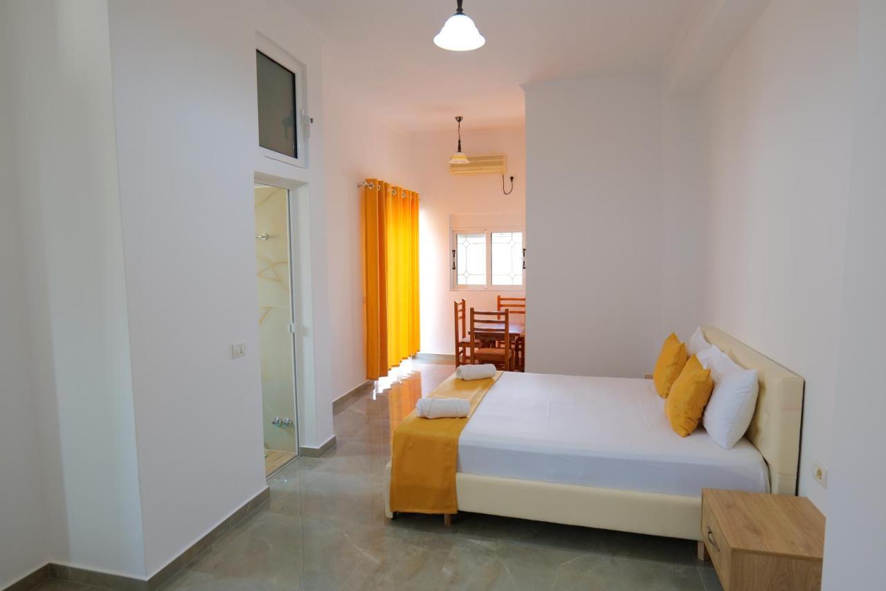 Hotel Adi-Vera Sarandë Exteriör bild